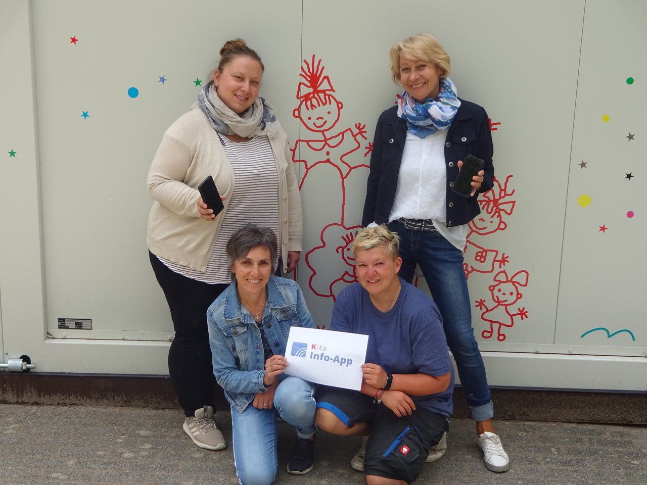 Bild (im Uhrzeigersinn): Karin Tielmann (Leitung), Julia Mattenschlager, Petrina Wiechert und Sarah Welte.